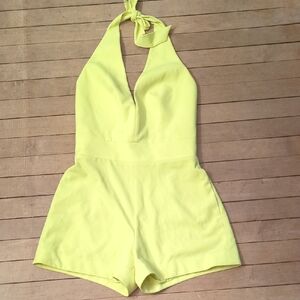 Dress The Population Yellow Halter Shorts Romper.  Small